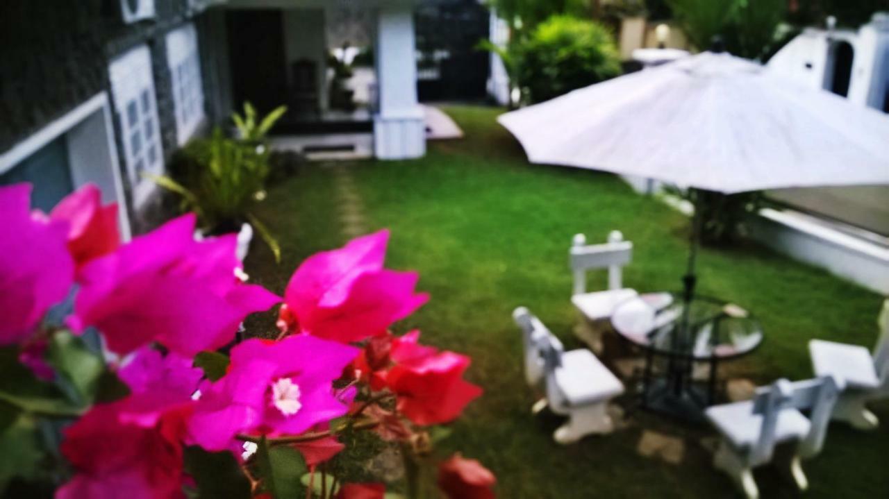 Anna Shanthi Villa Kandy Exterior photo